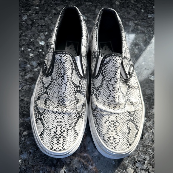 Vans Slip On Grey Black Diamond Snakeskin Exotic Sneakers Shoes Women's Size 6.5 - Picture 7 of 7